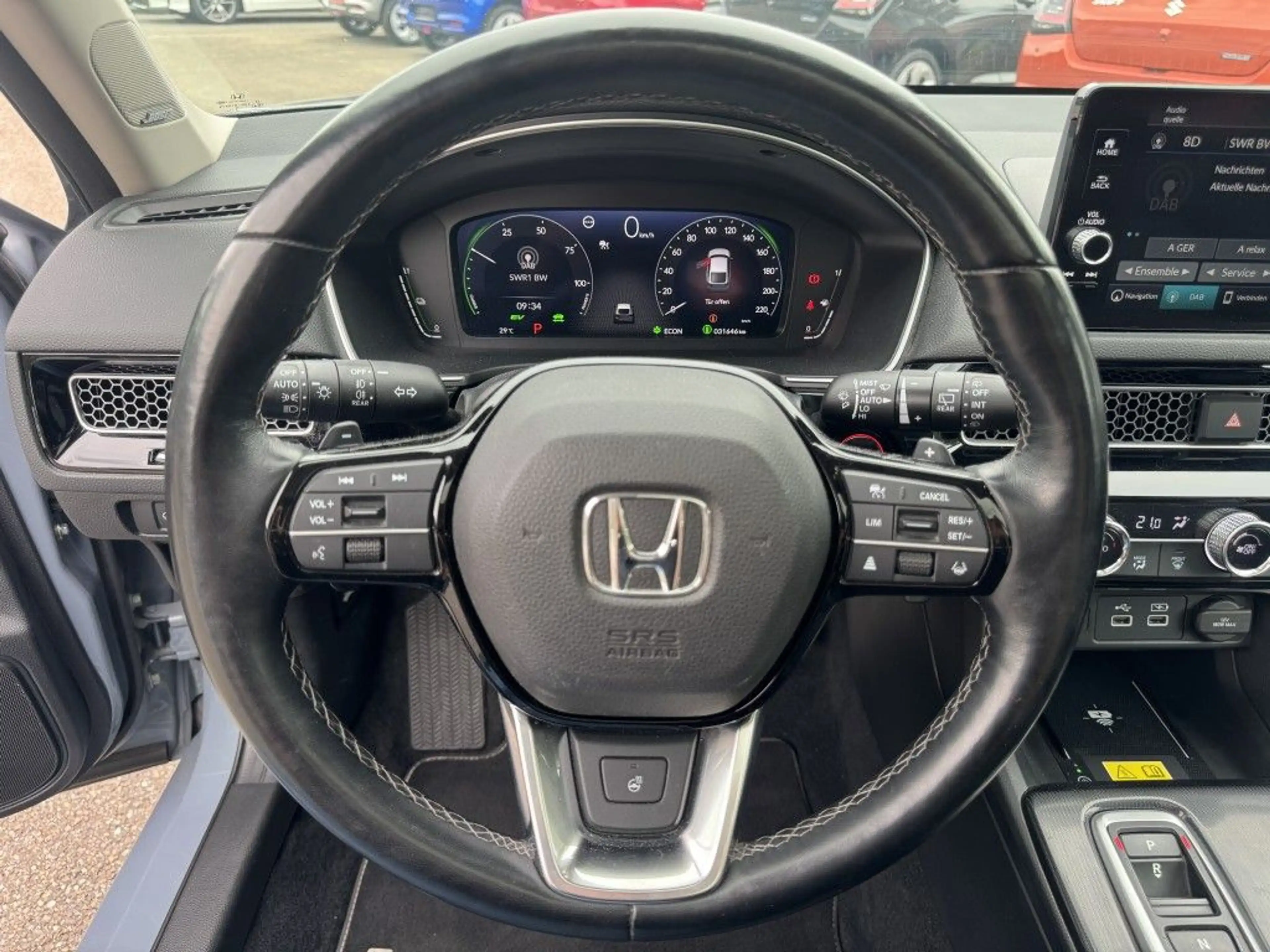 Honda Civic e:HEV 2.0 i-MMD Hybrid Advance — photo 13