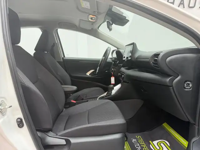 Toyota Yaris view 15