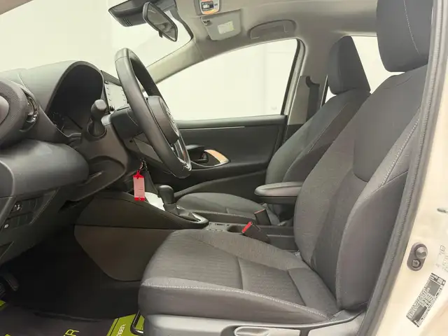 Toyota Yaris view 10