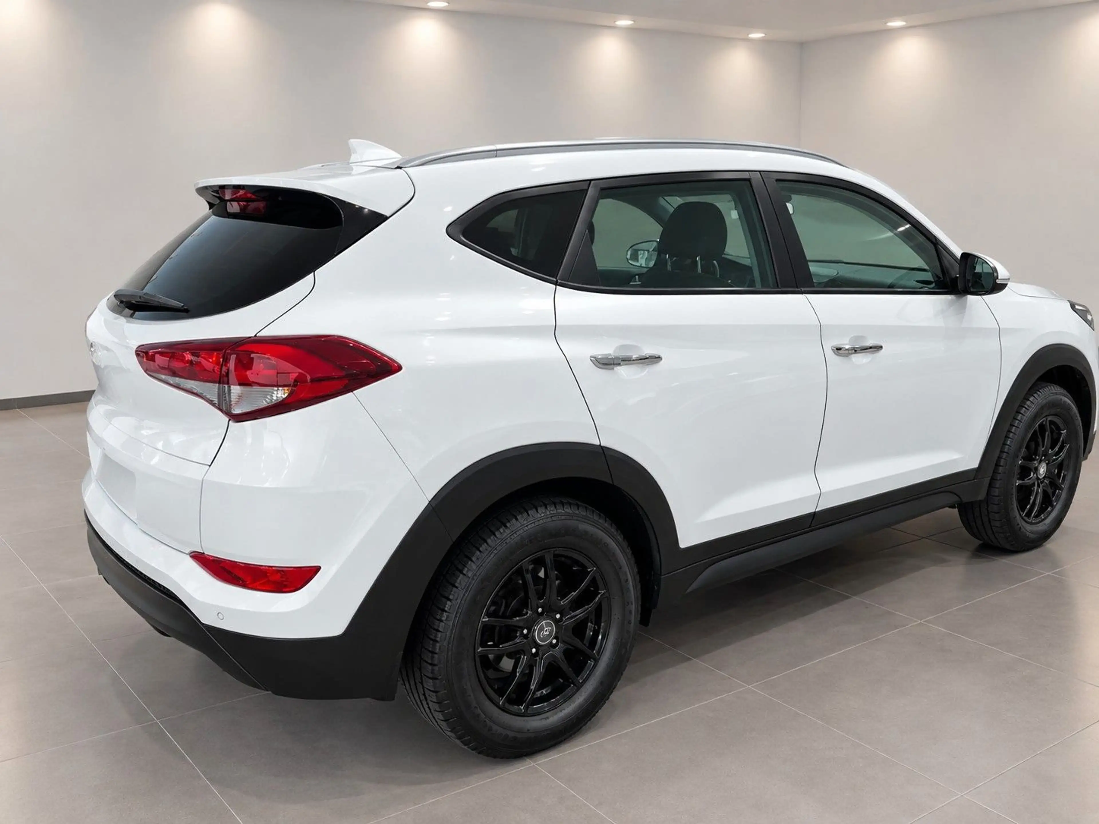 Hyundai TUCSON 1.6 blue Trend 2WD 1.HAND+LEDER+NAVI+KAM+ — photo 3