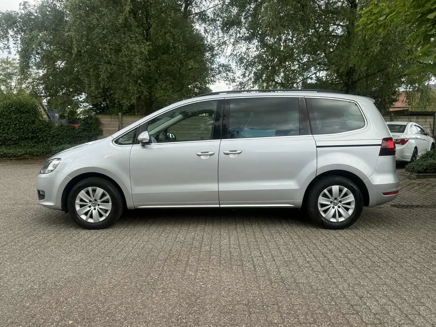 Volkswagen Sharan Sharan 1.4 TSI Comfortline 7 zitplaatsen Zilver - 2