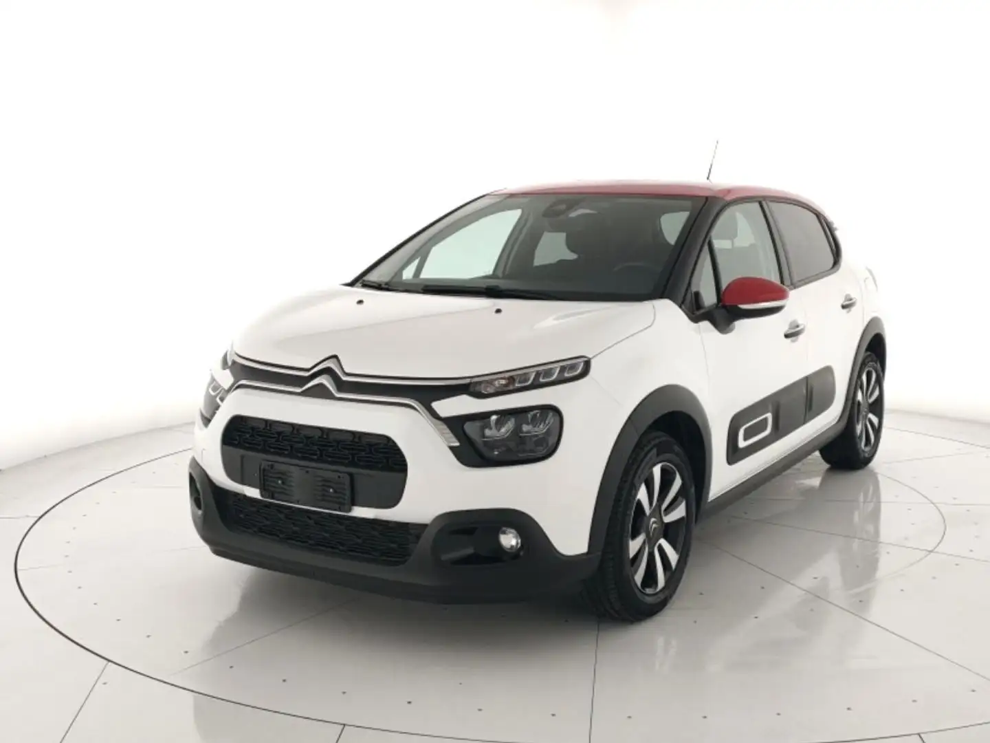 Citroen C3 1.2 puretech Shine s&s 83cv Bianco - 1