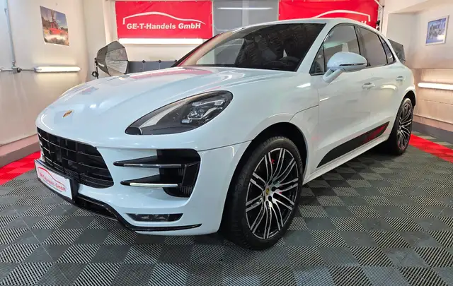 Porsche Macan Turbo Performance Carbon Paket LED Approved Gar.