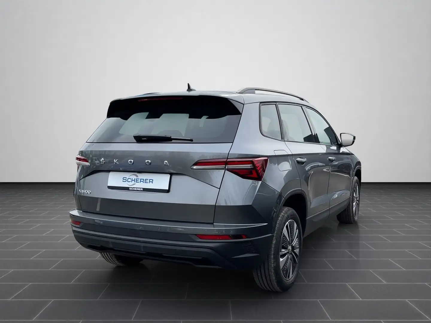 Skoda Karoq 2.0 TDI DSG Style LED KLIMA Gris - 2