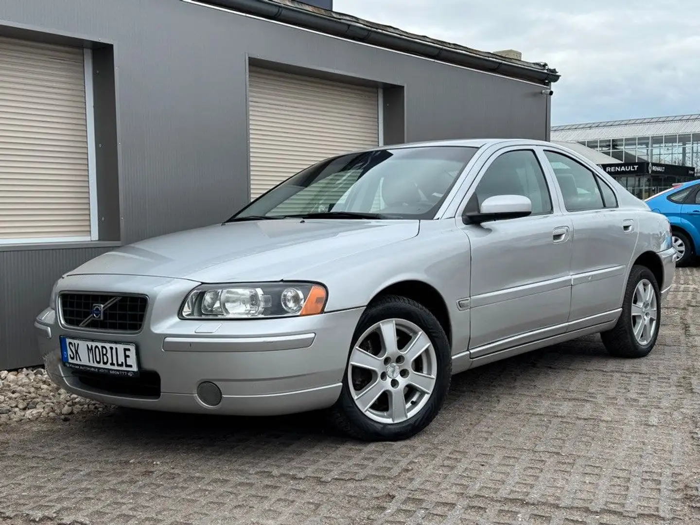 Volvo S60 Lim.Bi-Fuel Momentum BENZIN/GAS*KLIMA*BI-XEN Argent - 1