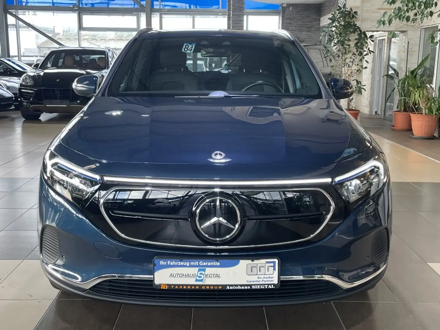Mercedes-Benz EQA 250 e Progressive*Distronic+*MBUX*LED*Navi*SHZ Modrá - 2