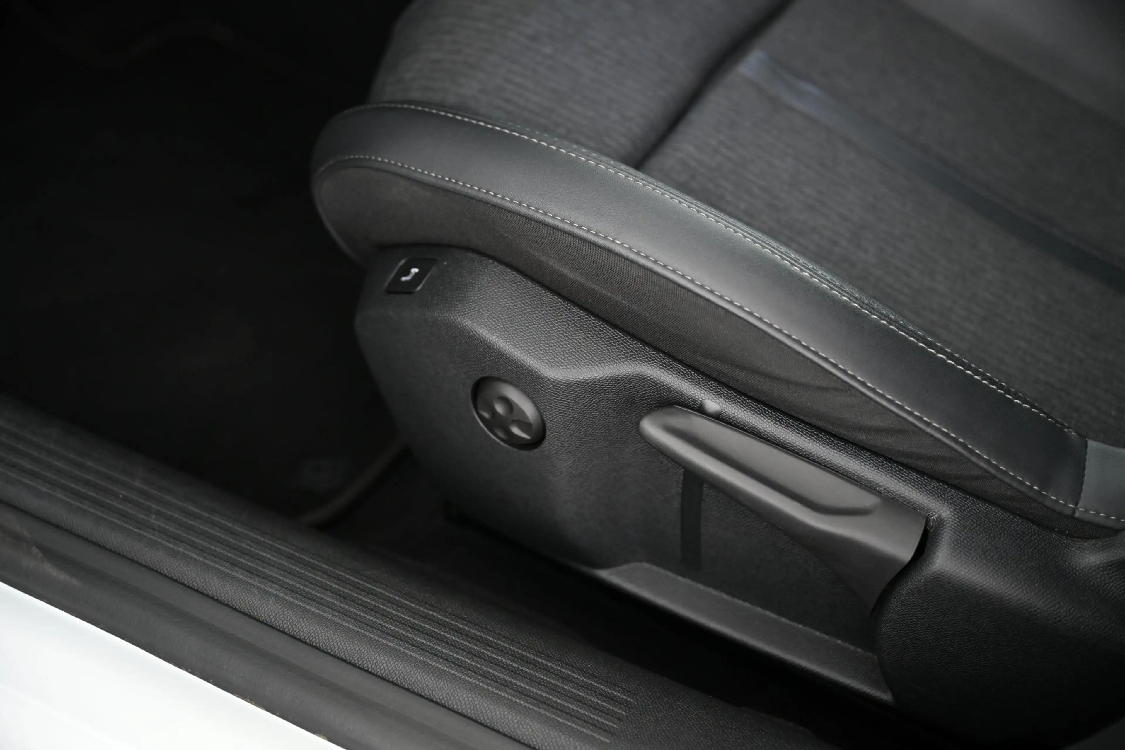 Peugeot 508 1.6 Allure Pack Puretech/EL 225 EAT8 HA Pickerl N — photo 32