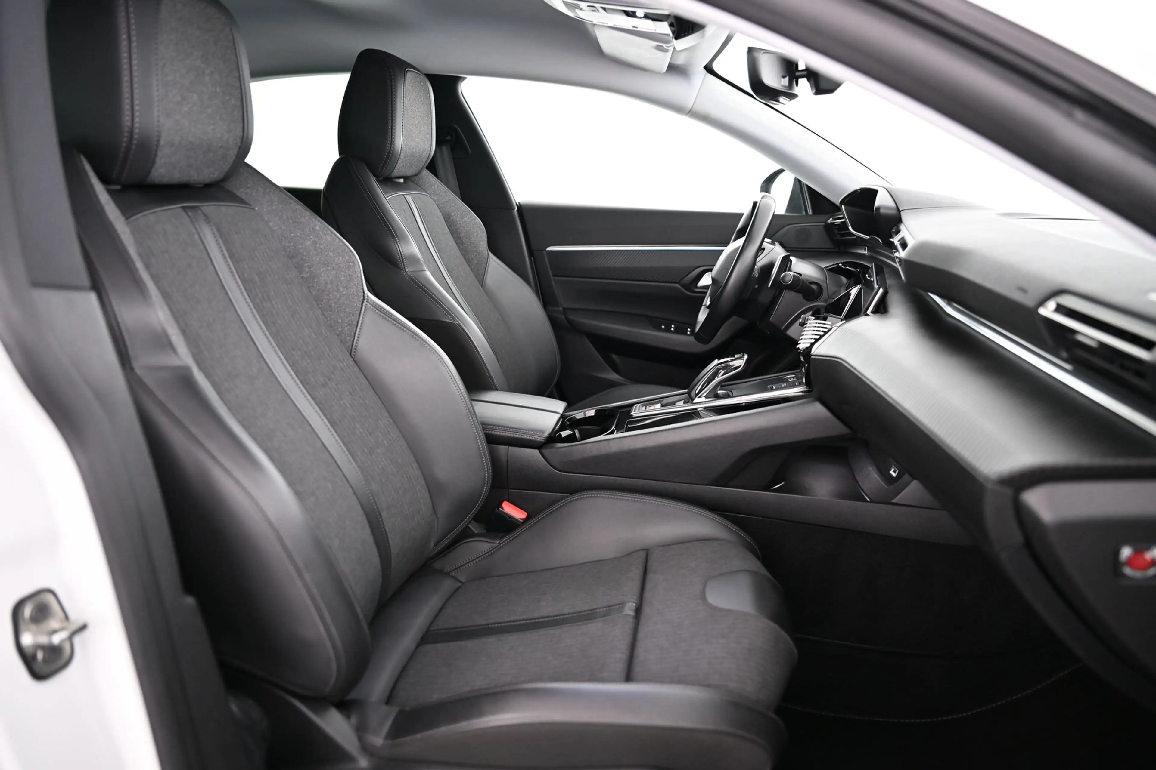 Peugeot 508 1.6 Allure Pack Puretech/EL 225 EAT8 HA Pickerl N — photo 36
