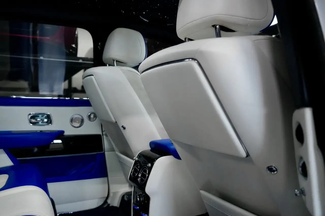 Rolls-Royce Cullinan снимка Rolls-Royce Cullinan