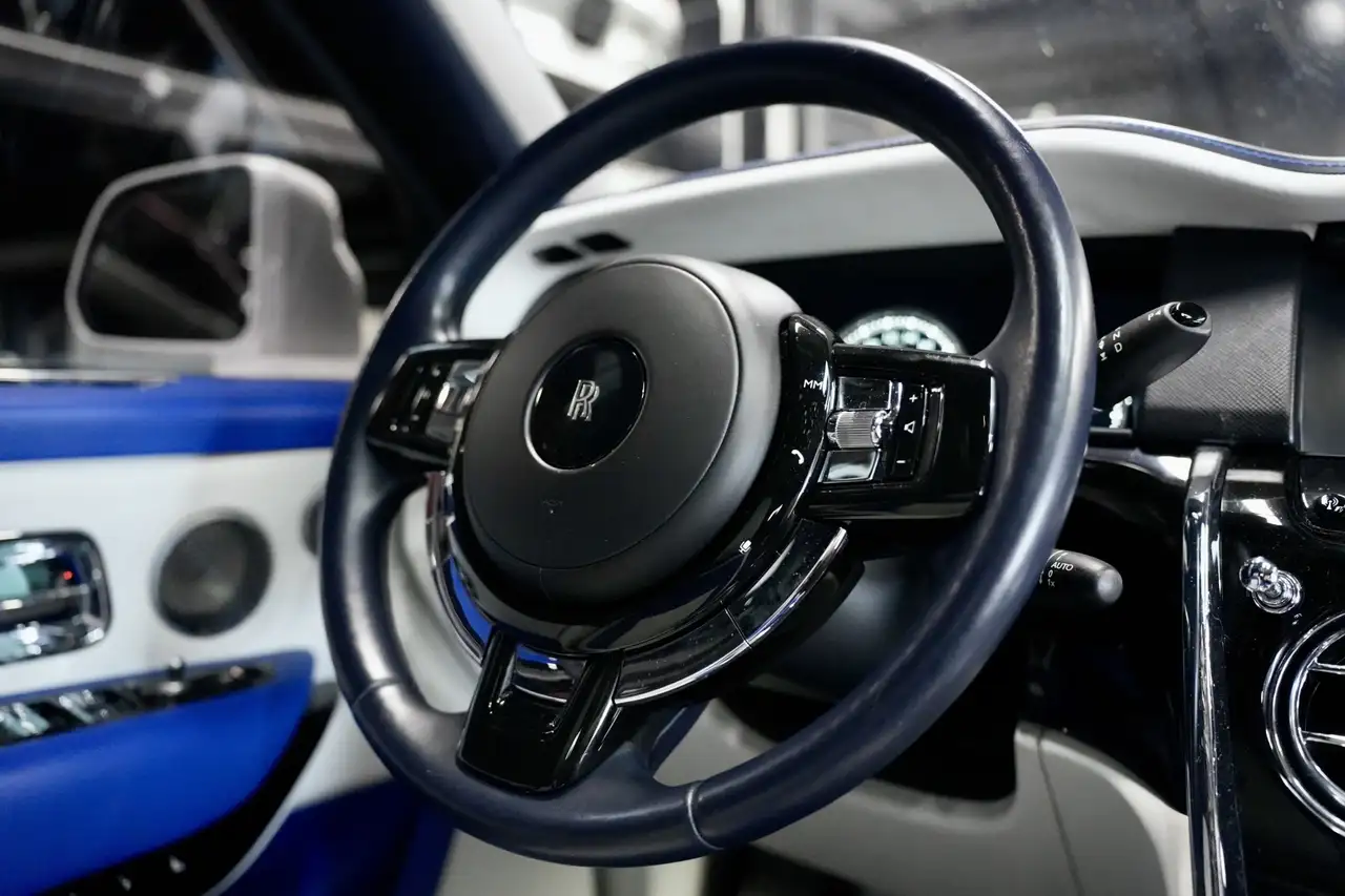 Rolls-Royce Cullinan снимка Rolls-Royce Cullinan
