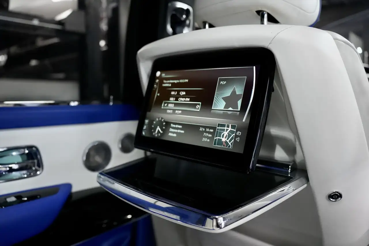 Rolls-Royce Cullinan снимка Rolls-Royce Cullinan