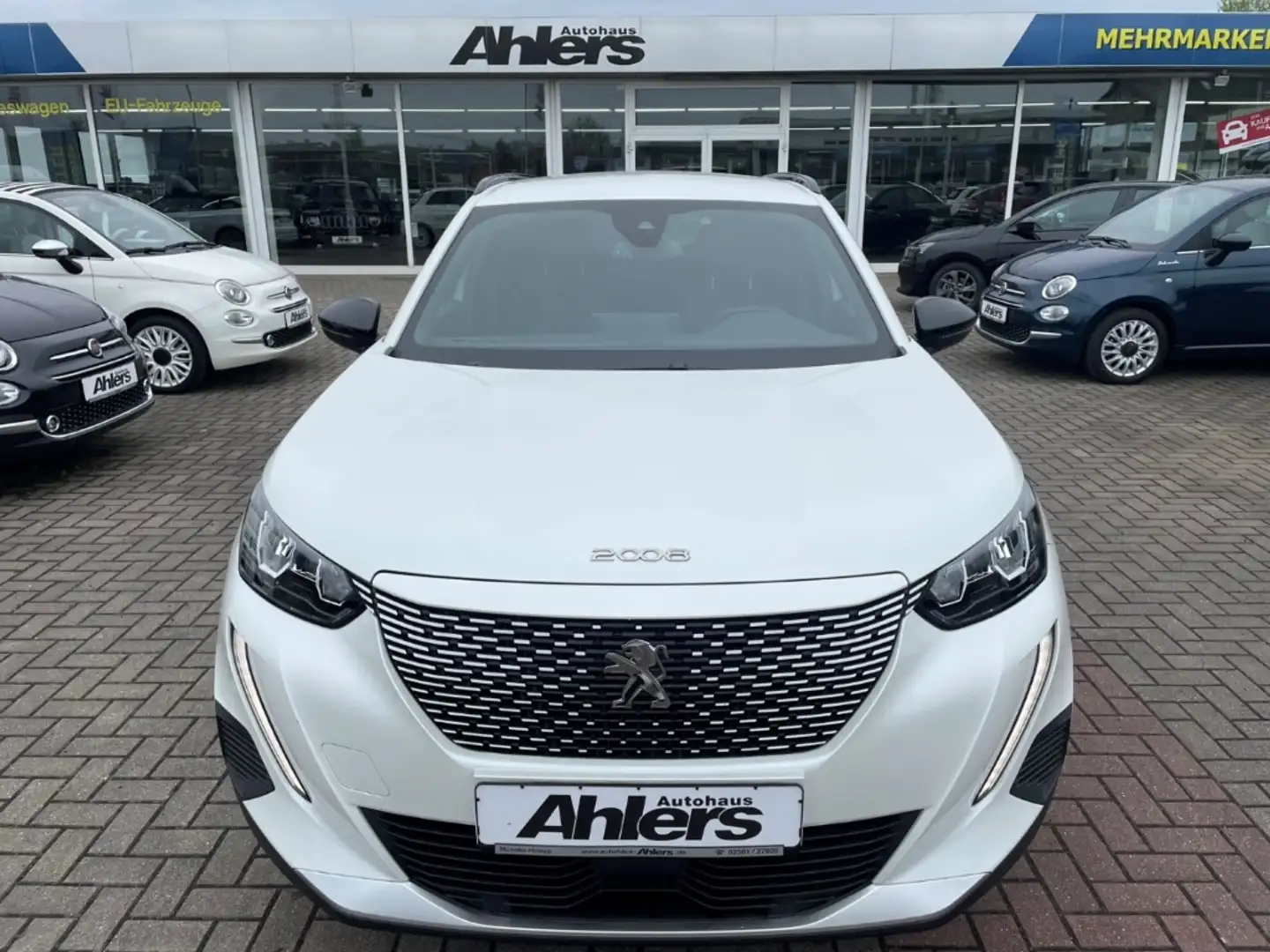 Peugeot 2008 e Allure+SITZHEIZUNG+ALLWETTER+KAMERA+CARPLAY+ Білий - 2