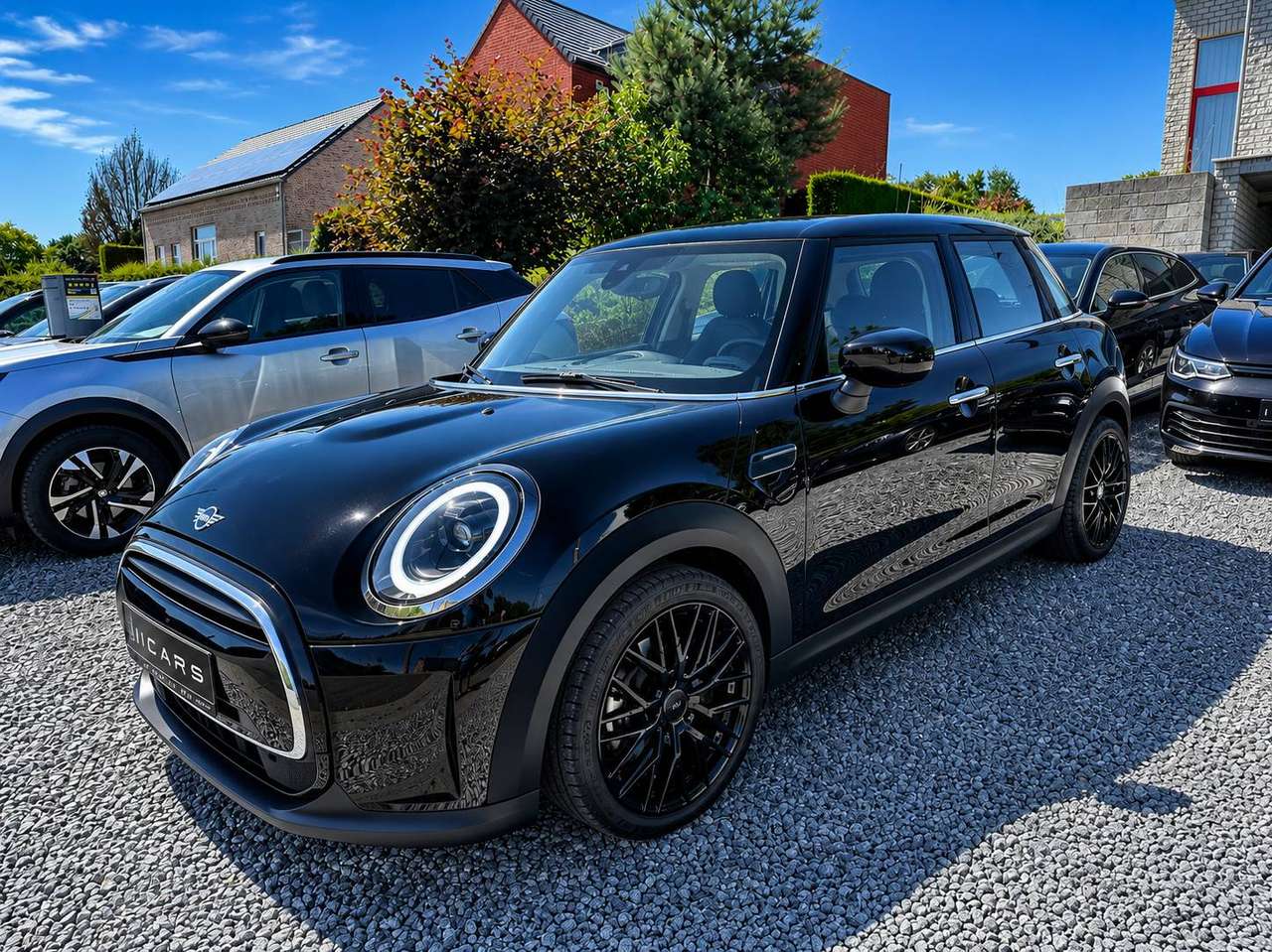 Mini Cooper 1.5Automatique Airco CarPlay Carnet AmbientLight VirtualCockpit LEZ20235 Garantie 1 an