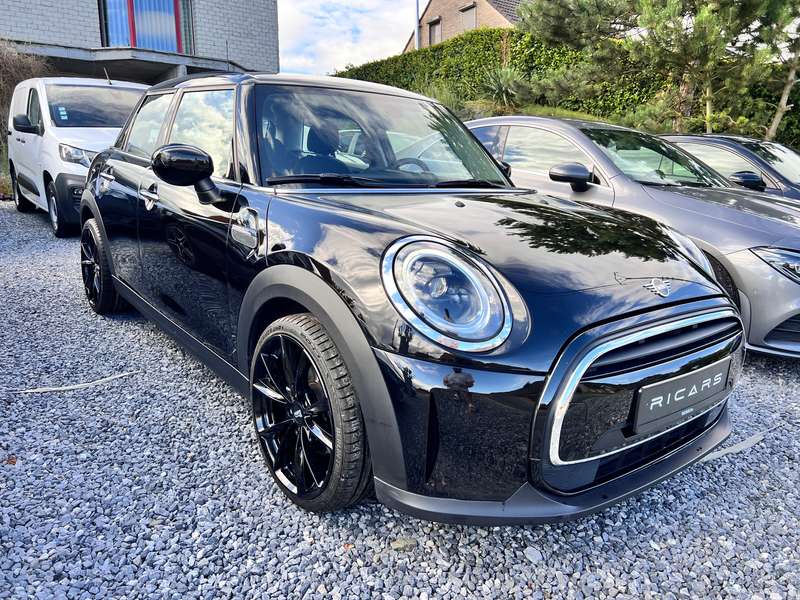 Mini Cooper 1.5Automatique Airco CarPlay Carnet AmbientLight VirtualCockpit LEZ20235 Garantie 1 an