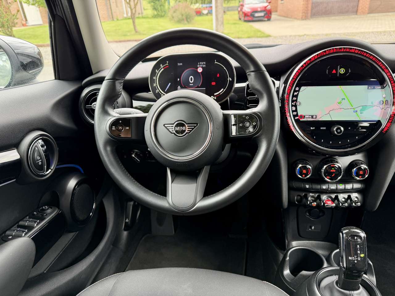 MINI Cooper 2023 — photo 21 sur 24