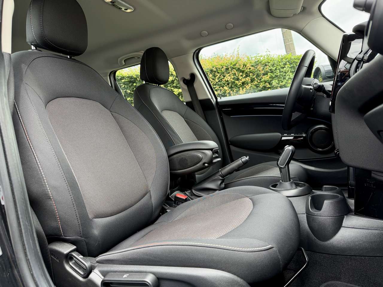 MINI Cooper 2023 — photo 18 sur 24