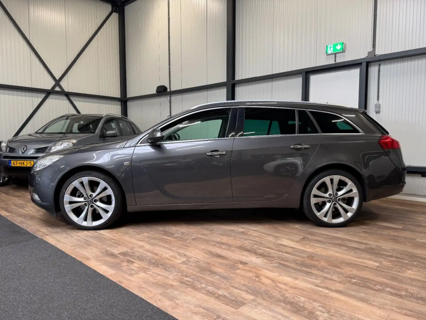 Opel Insignia Sports Tourer 1.6 T Cosmos / CLIMA / CRUISE / LM 2 Grijs - 2