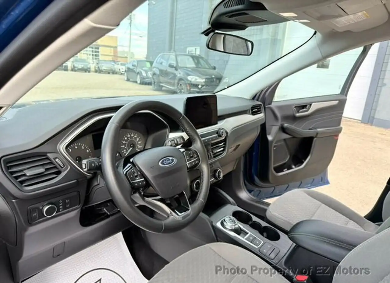 Ford Escape снимка Ford Escape