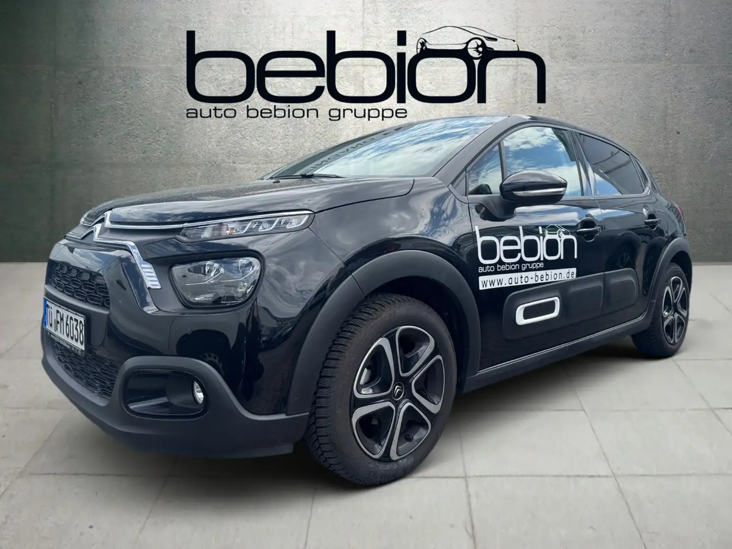 Citroen C3 1.2 PureTech 110 Shine Navi PDC LED KlimaA Schwarz - 2