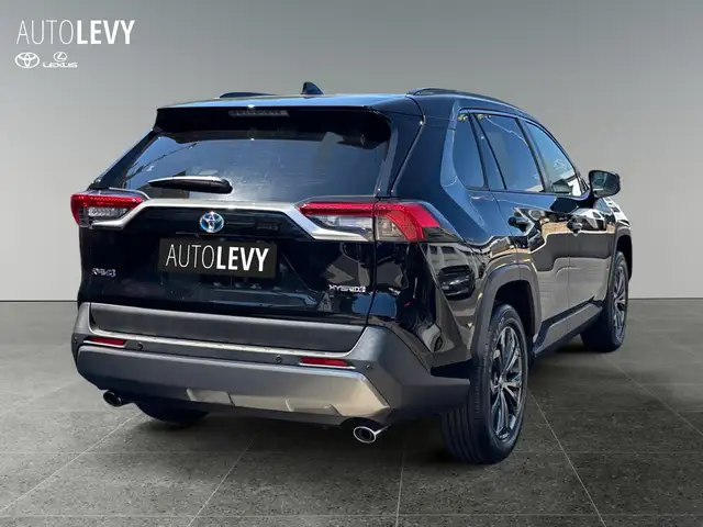 Toyota RAV4 view 6