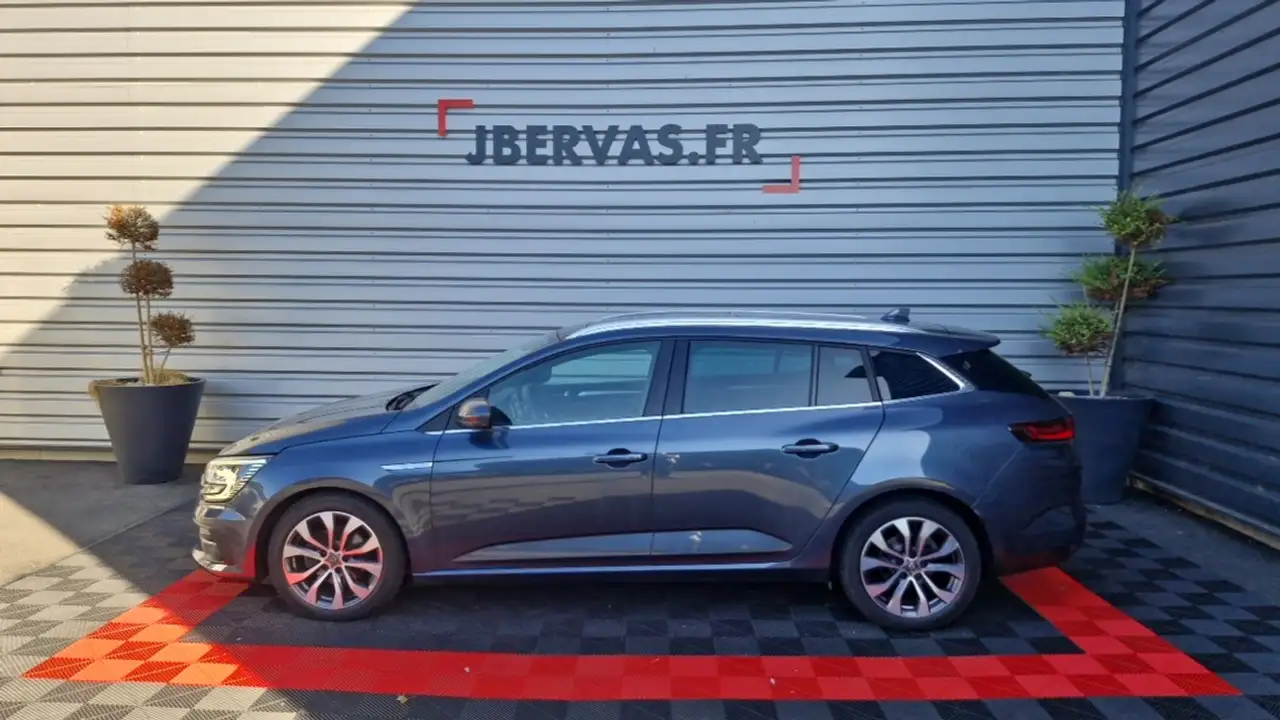 Renault Inny