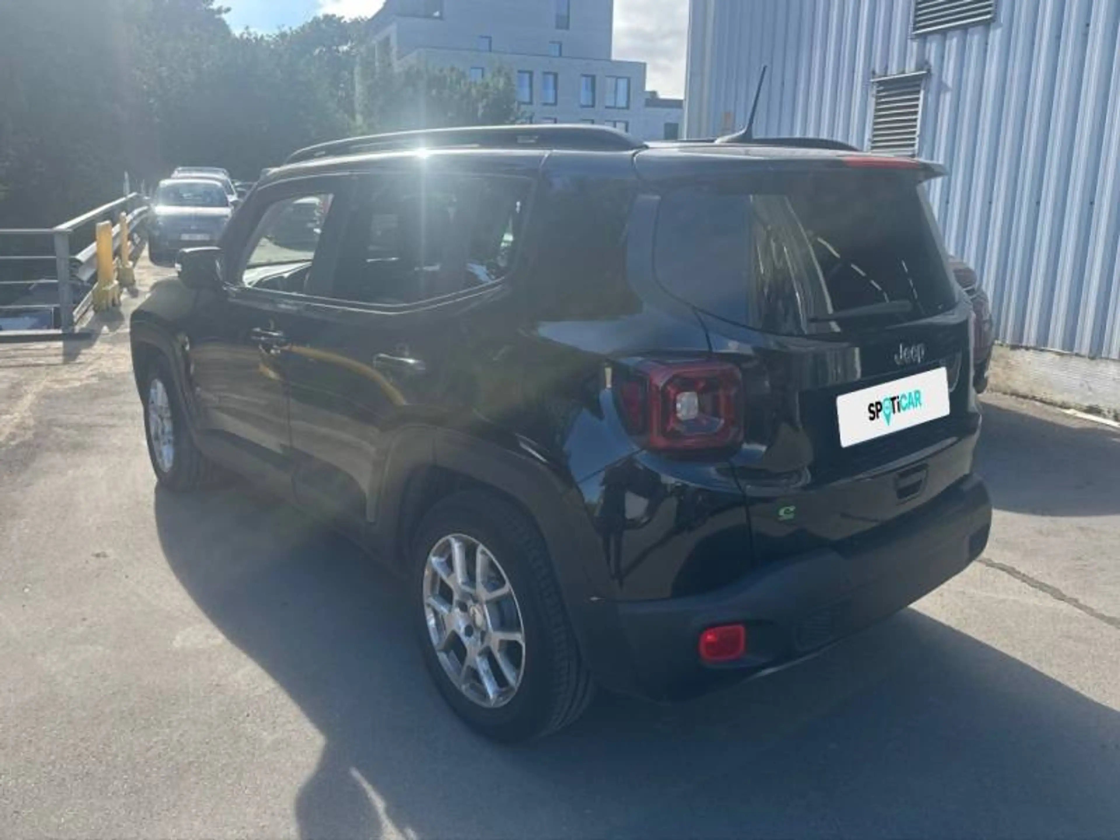 Jeep Renegade 1 1.5 Turbo T4 130 4x2 MHEV DCT7 Limited — photo 7