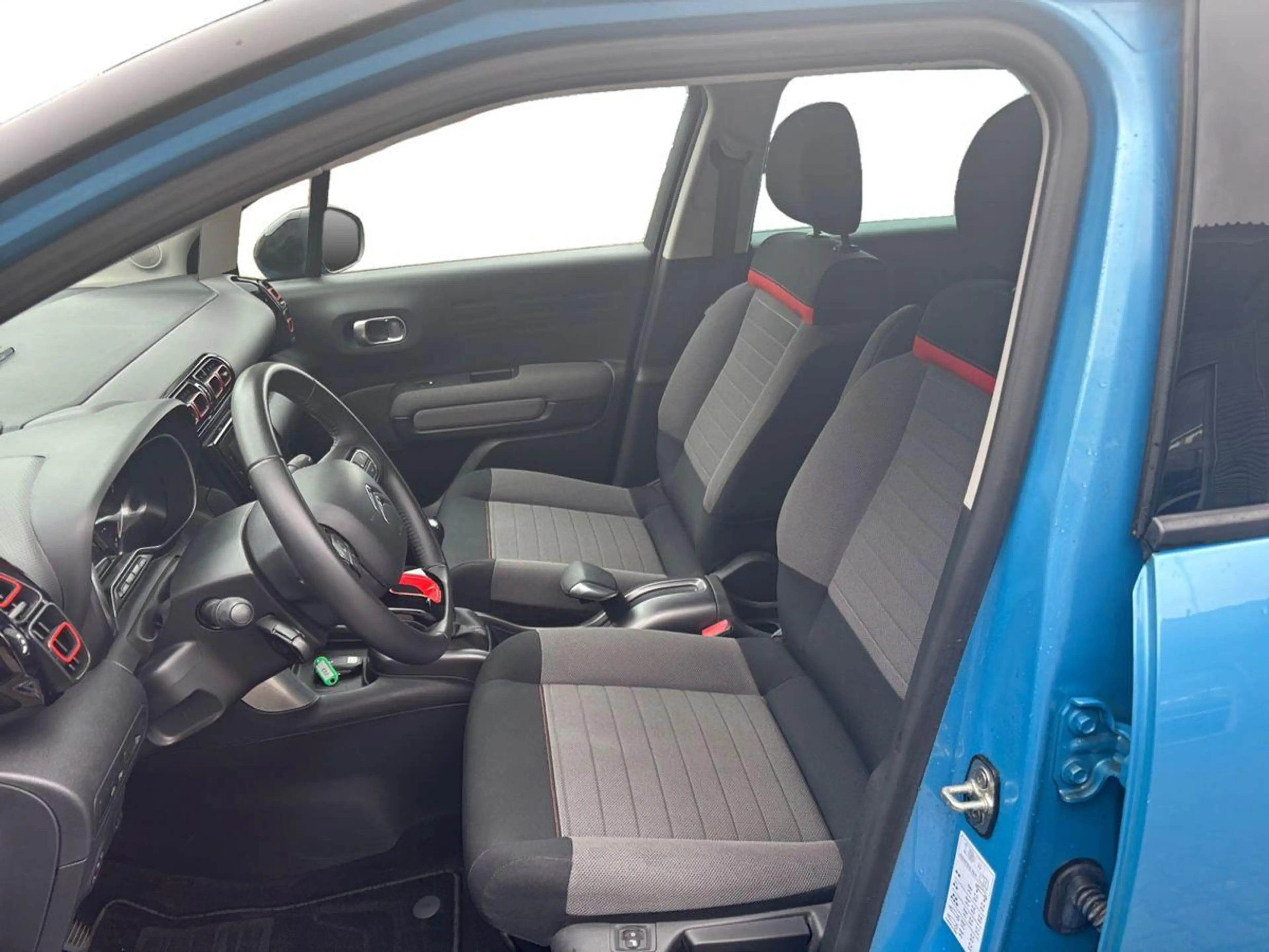 Citroen C3 Aircross Shine 1.6 Blue-HDI FAP Metallic — photo 6