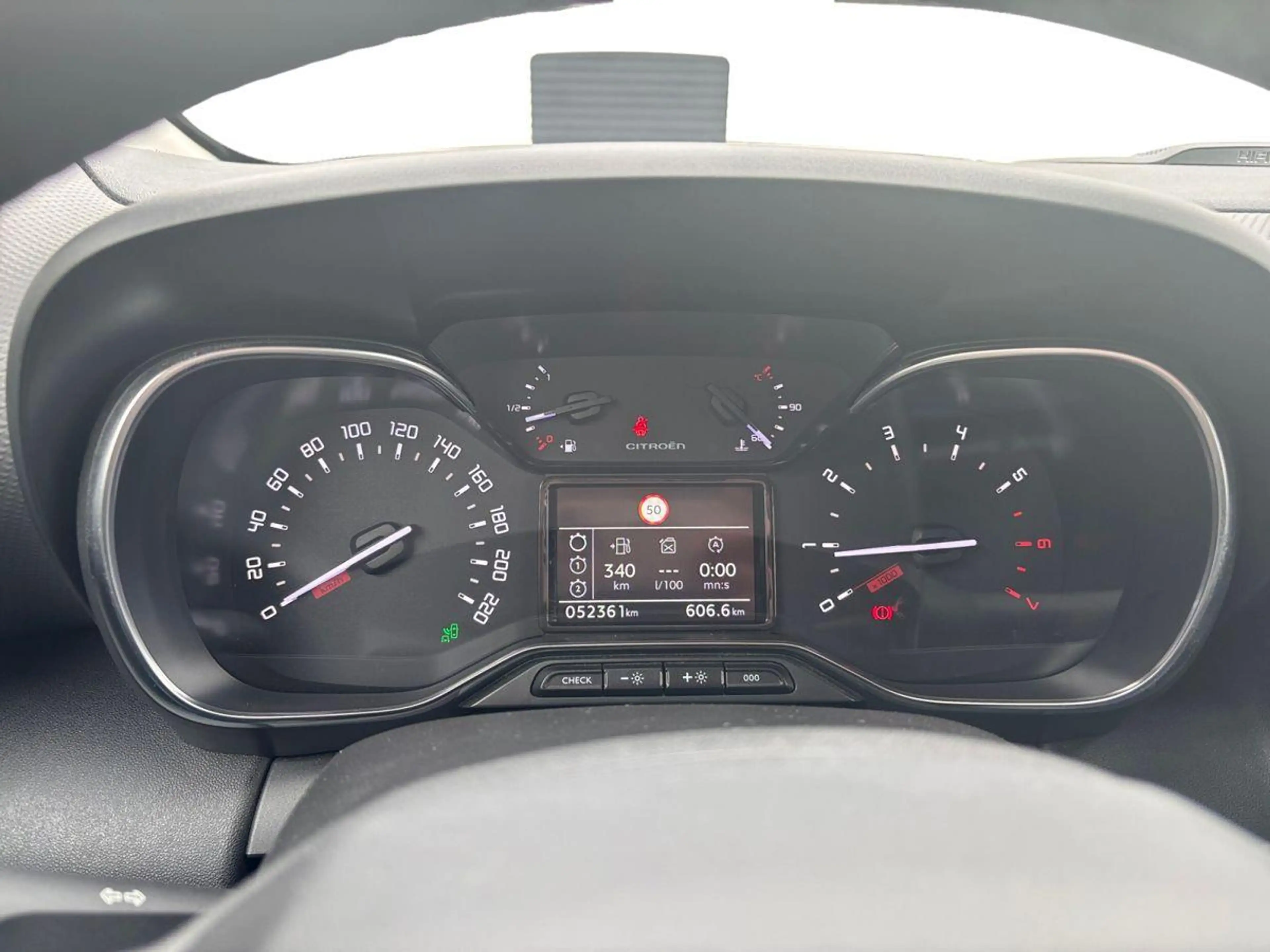 Citroen C3 Aircross Shine 1.6 Blue-HDI FAP Metallic — photo 7