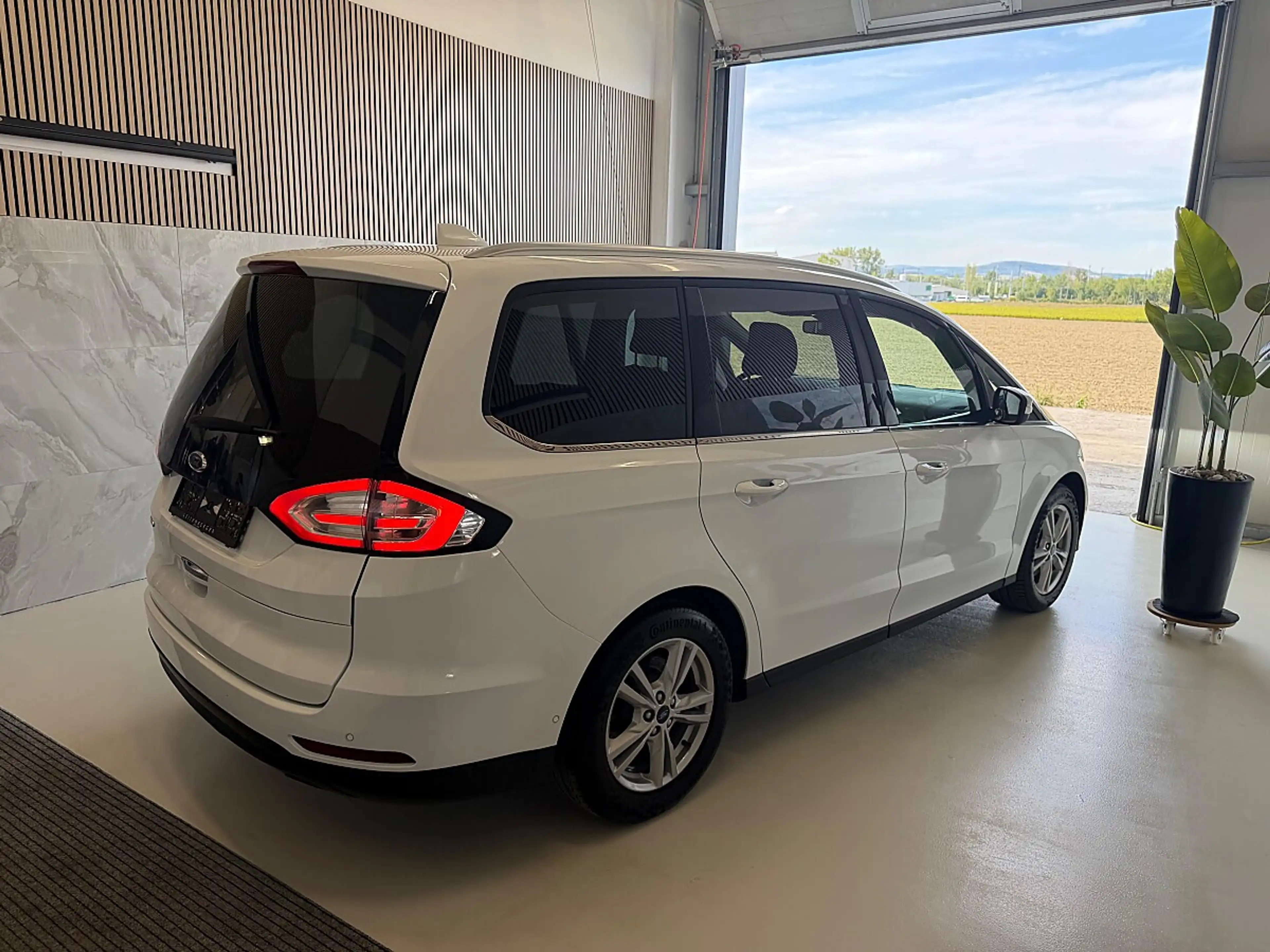 Ford Galaxy 2.0 EcoBlue Titanium Start/Stopp, LED Scheinwer... — photo 8