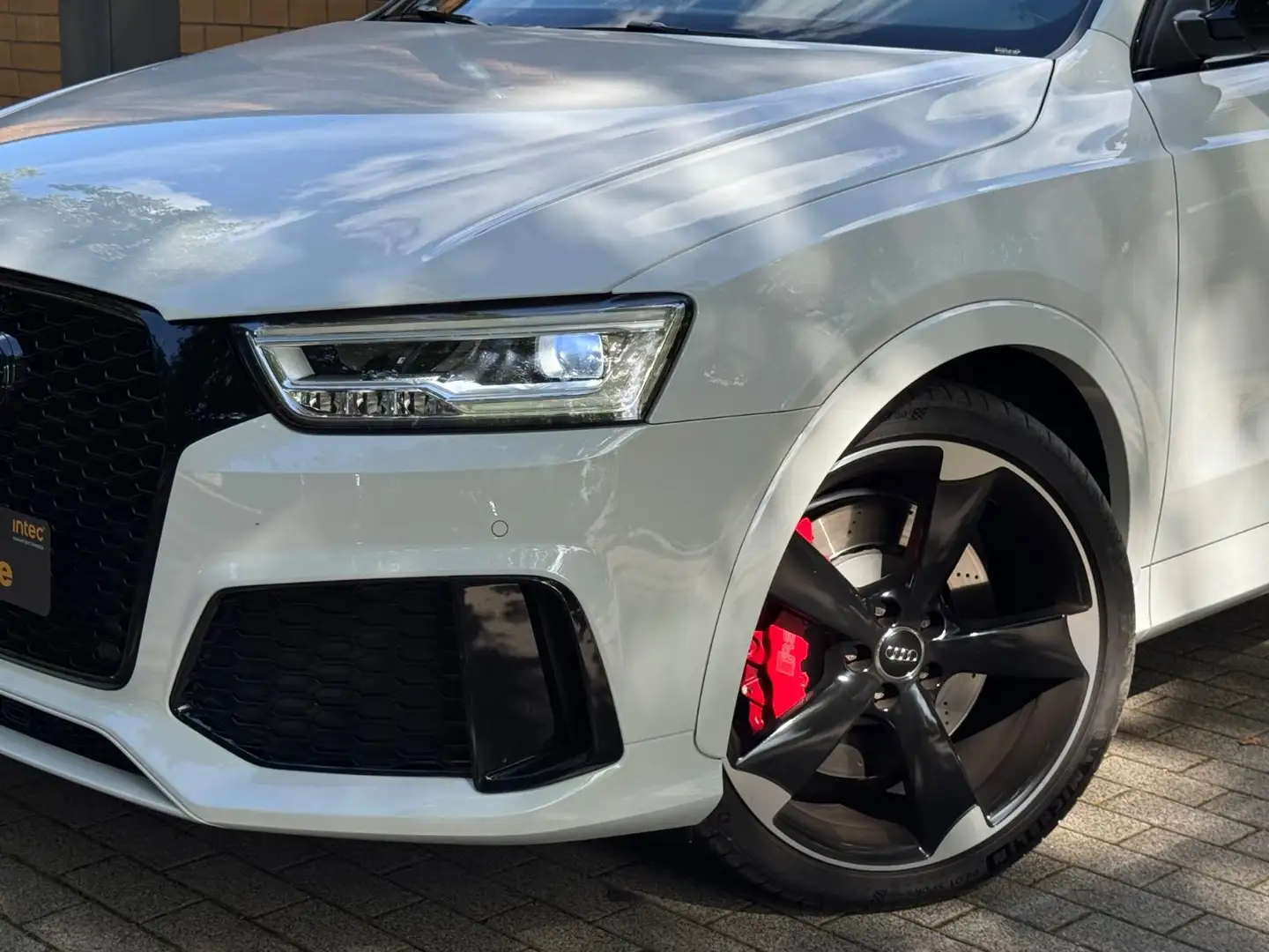 Audi RS Q3 2.5 TFSI quattro/PANORAMA/KERAMIK-VERSIEGL Weiß - 2