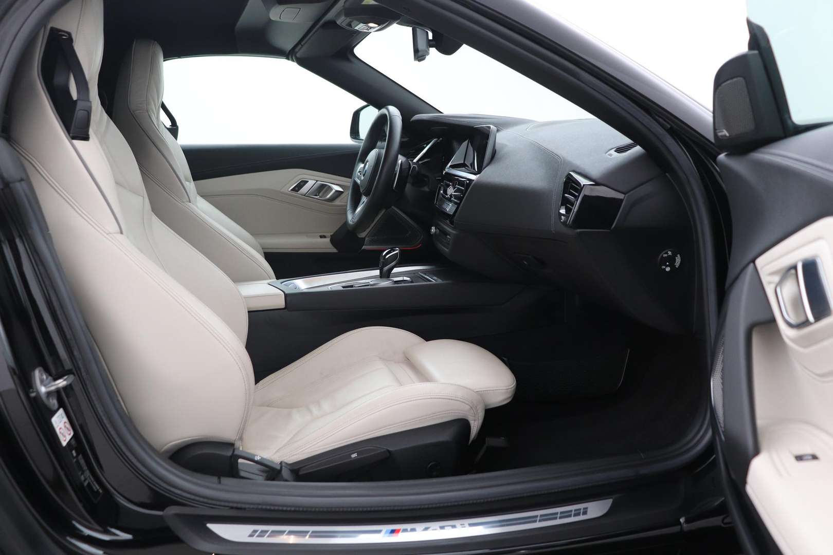 BMW Z4 Roadster First Edition M40i -  - Joinsteer - #3