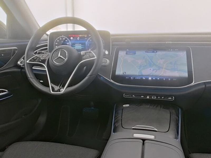 Mercedes-Benz E 220 E 220d T AVANTGARDE Advanced AHK LED Distronic — photo 7