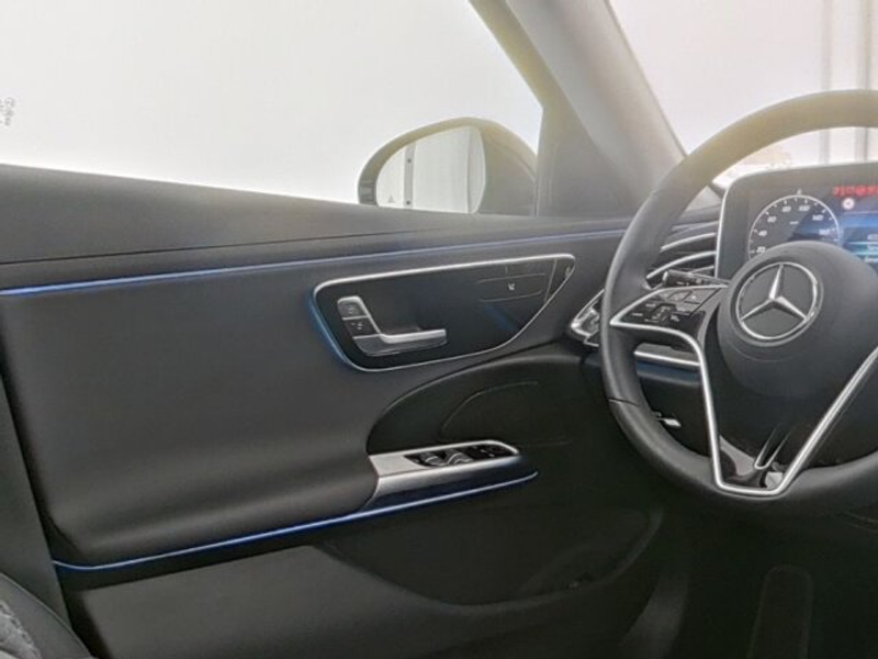 Mercedes-Benz E 220 E 220d T AVANTGARDE Advanced AHK LED Distronic — photo 9