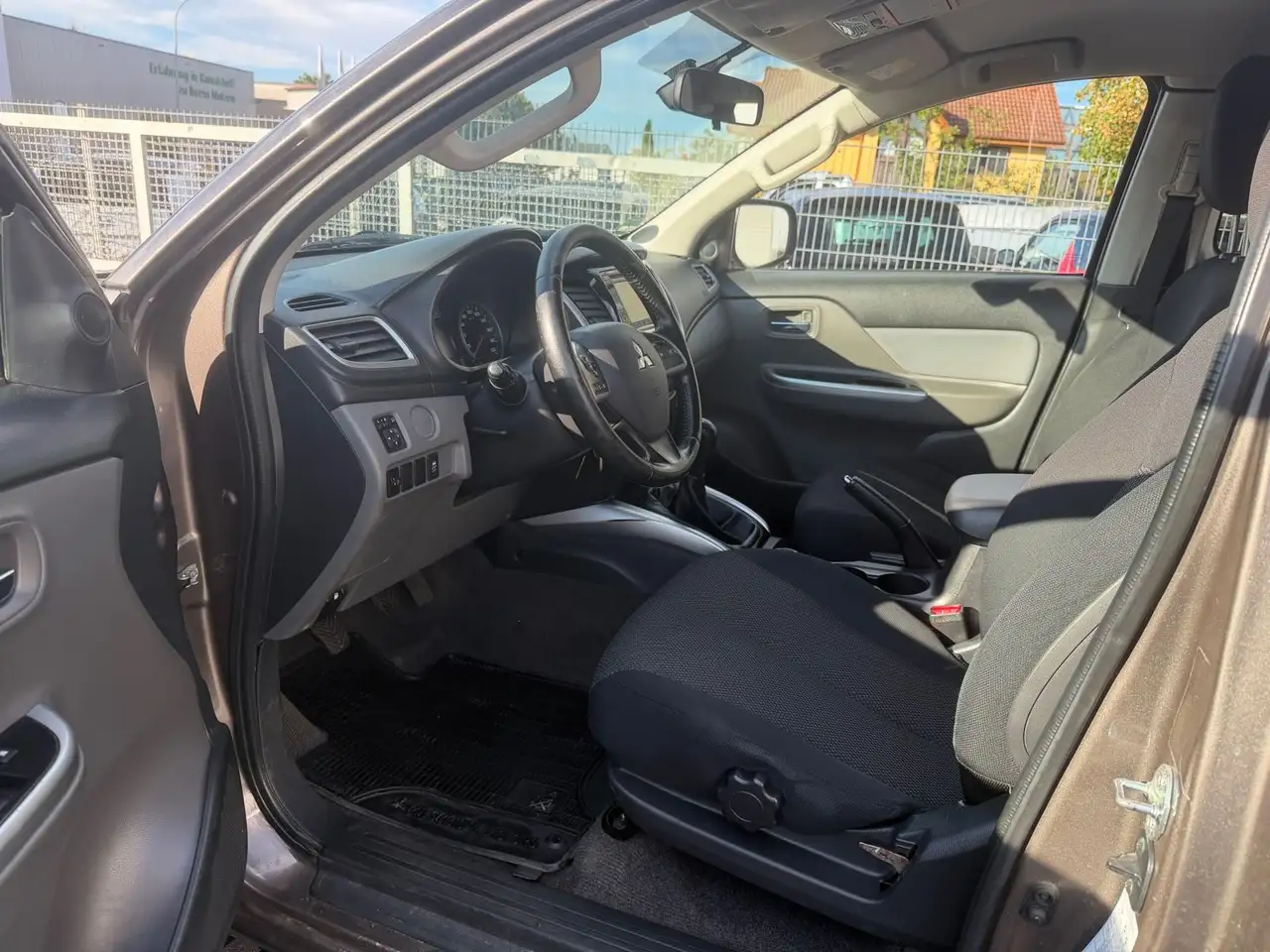 MITSUBISHI L200 CLUB CAB 181CH - 4X4 - BVM - CAMÉRA DE RECUL - ATTELAGE - 128.905 KMS