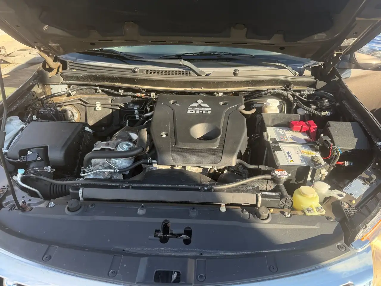 MITSUBISHI L200 CLUB CAB 181CH - 4X4 - BVM - CAMÉRA DE RECUL - ATTELAGE - 128.905 KMS