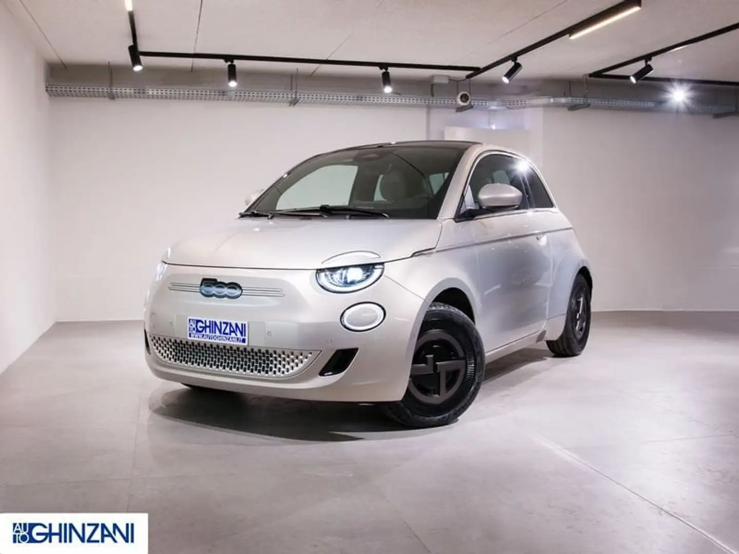 Fiat 500e Giorgio Armani Berlina 42 kWh - 2