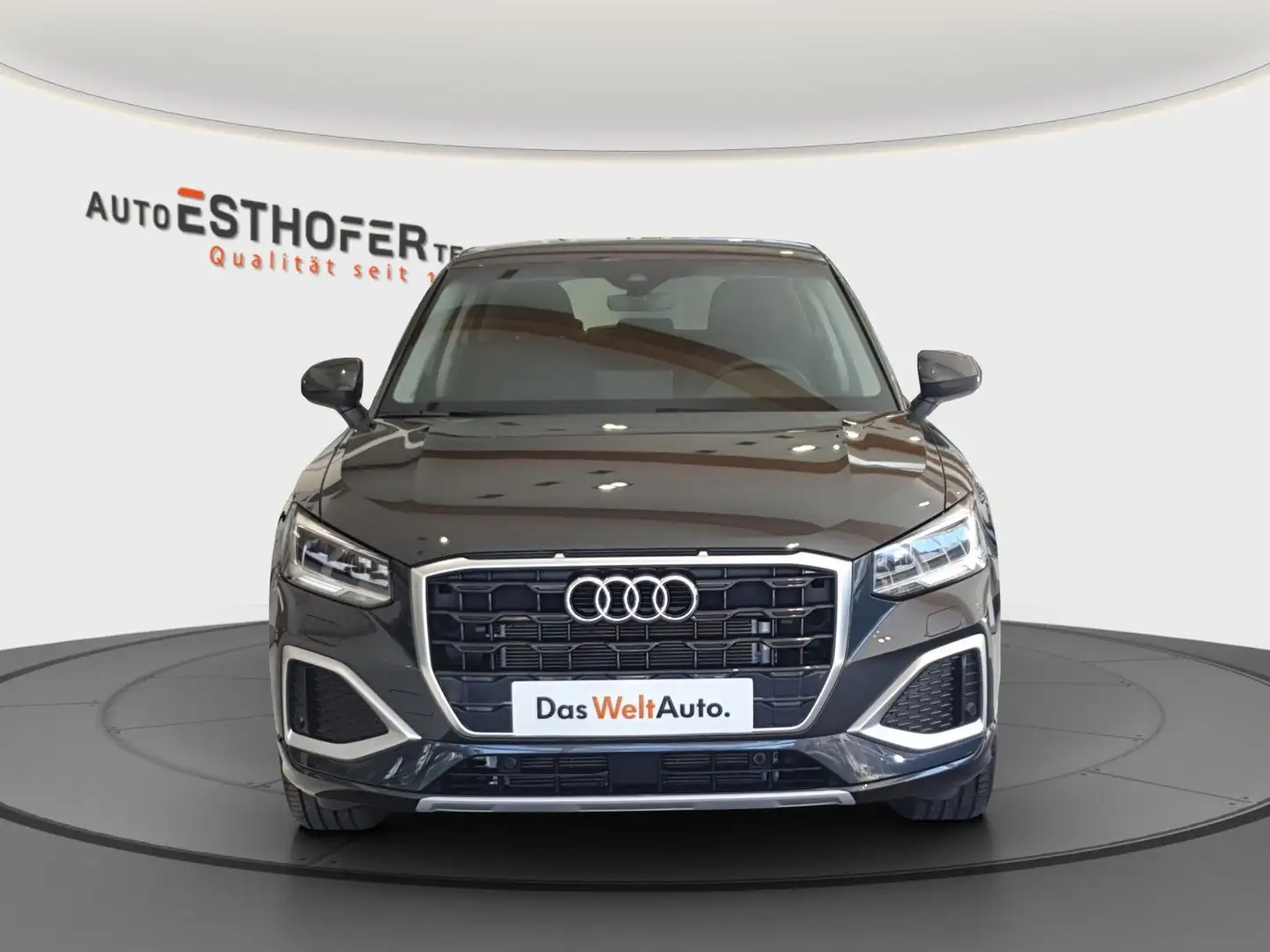 Audi Q2 35 TFSI admired Grau - 2