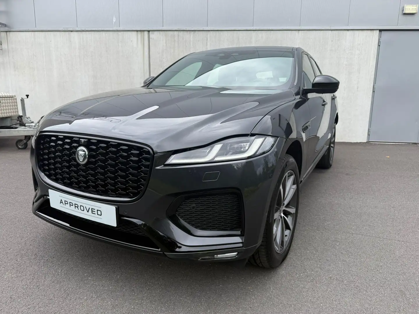Jaguar F-Pace P400e R-DYNAMIC SE Grau - 1