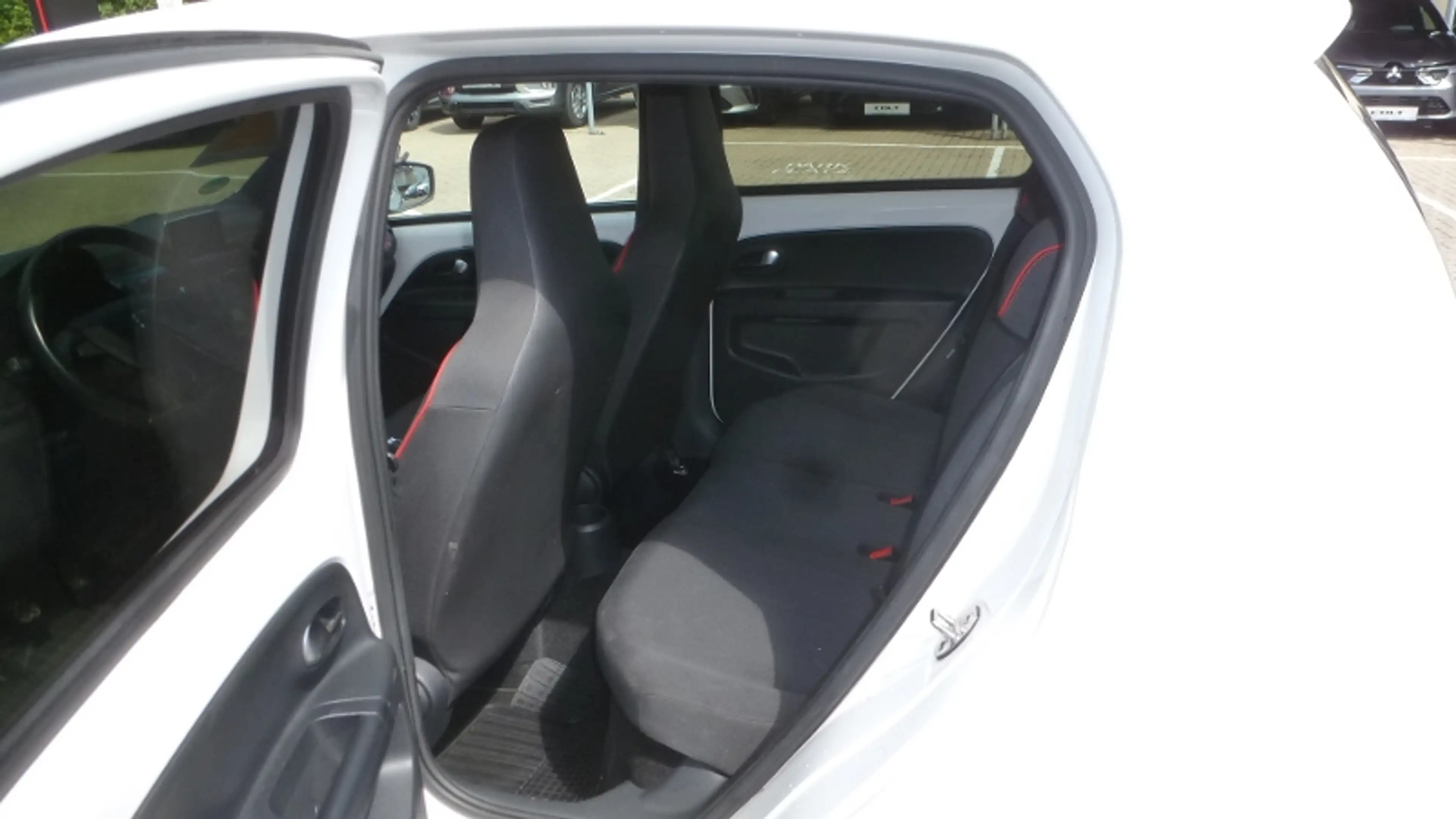 SEAT Mii 1.0 FR-Line — photo 8