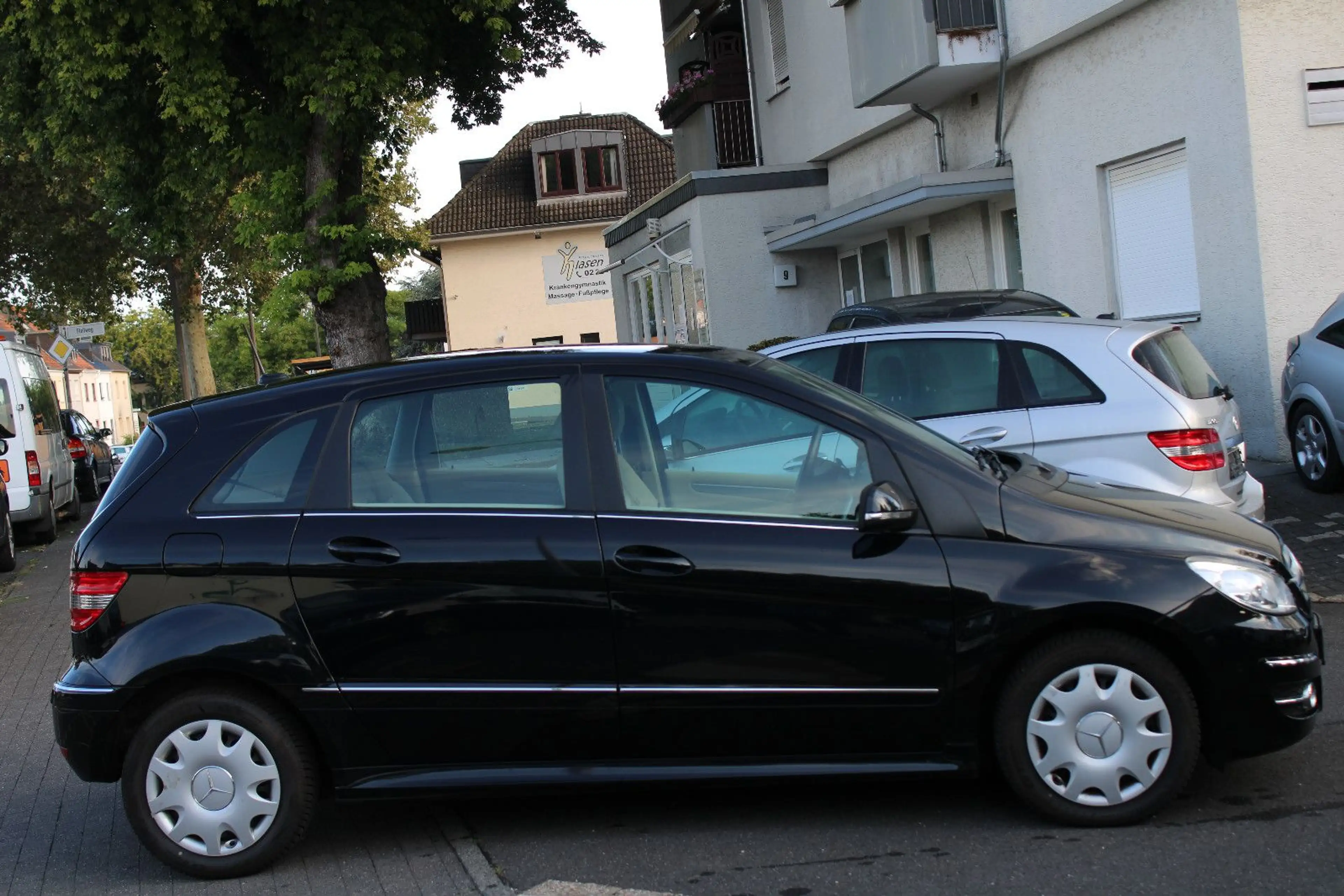 Mercedes-Benz B 200 Automatik*Leder*Rückfahrkamera*Xenon*KlimaA — photo 6