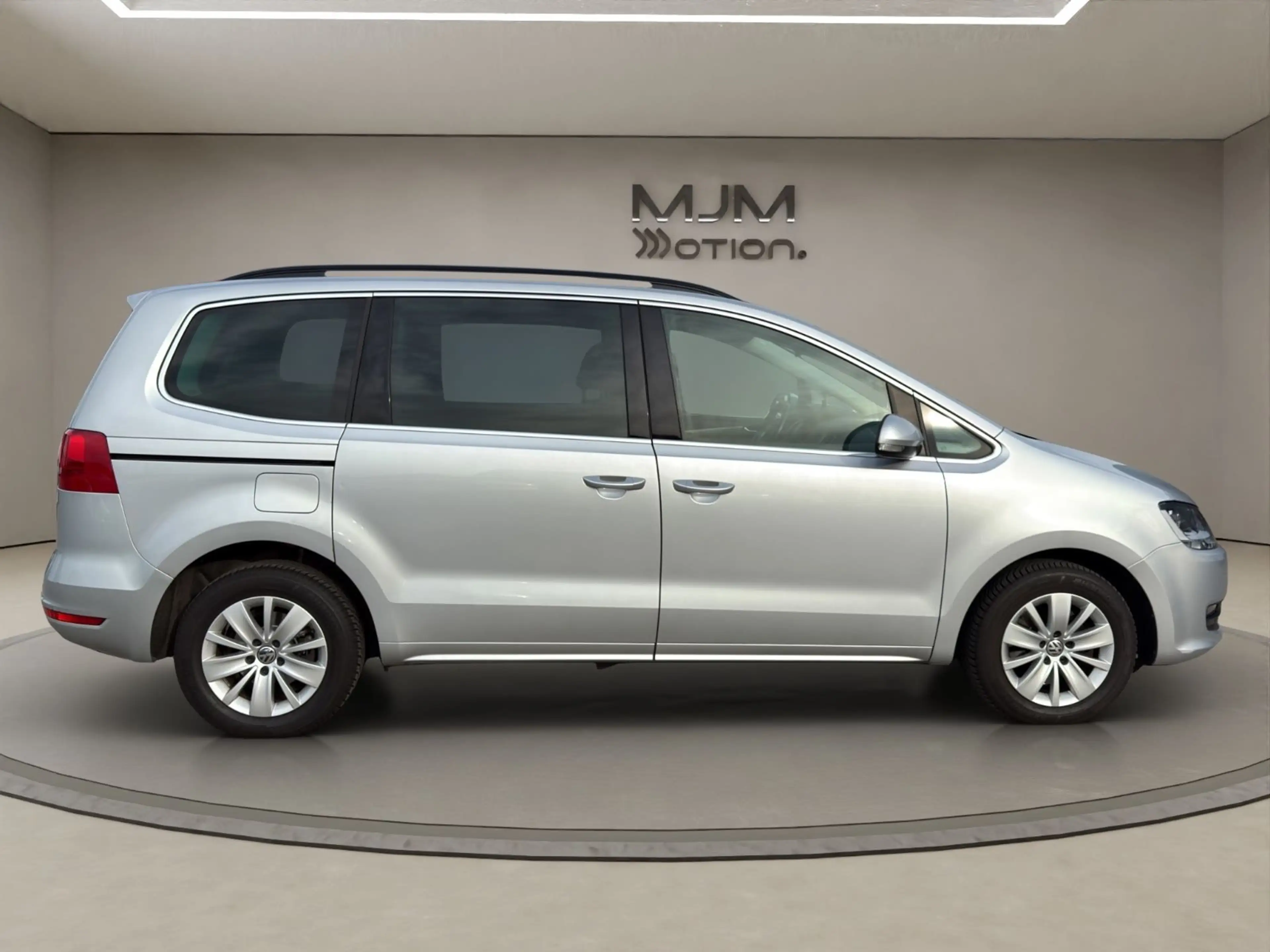 Volkswagen Sharan Comfortline Scheckheft Navi 7-Sitzer — photo 4