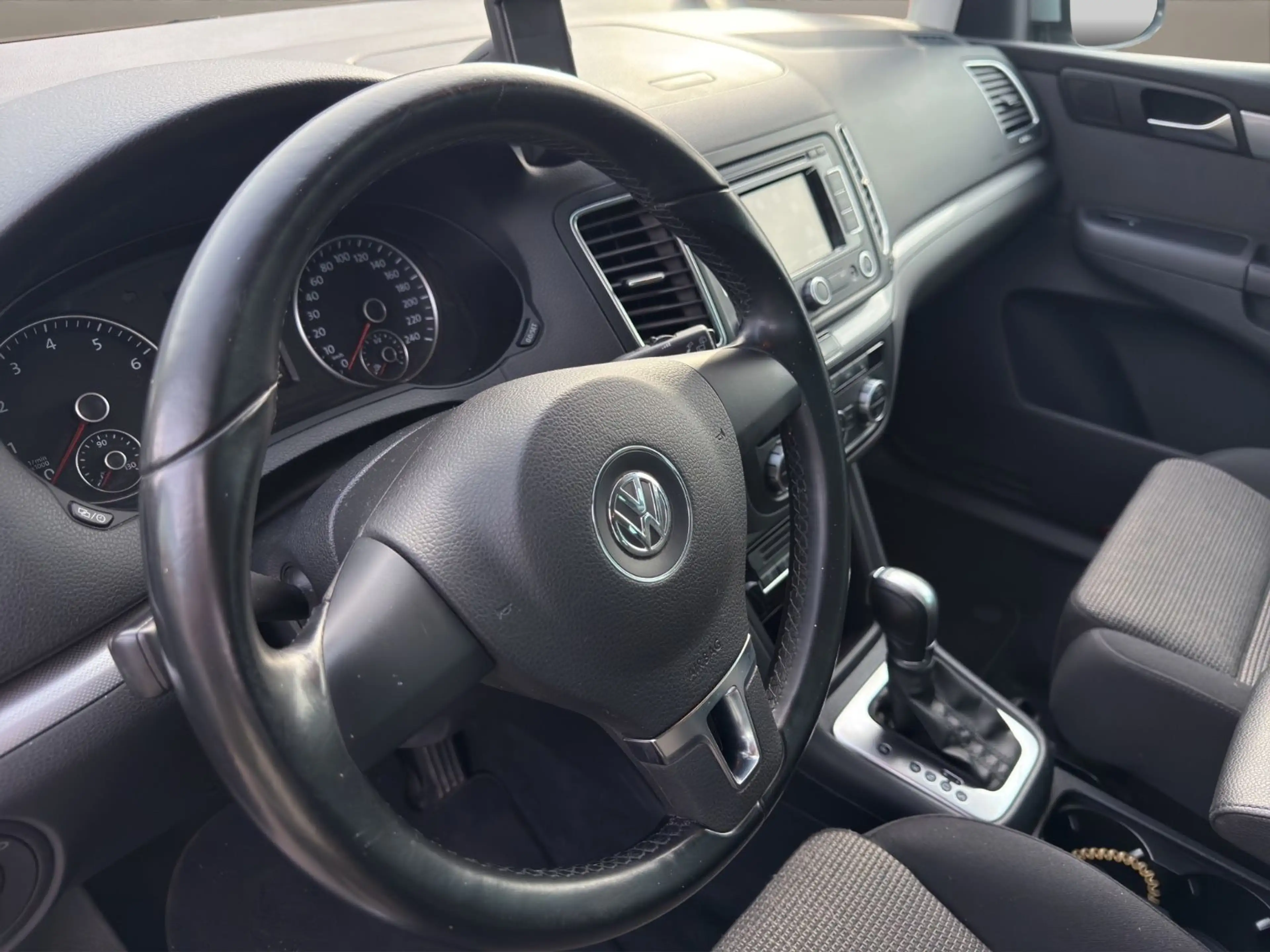Volkswagen Sharan Comfortline Scheckheft Navi 7-Sitzer — photo 11