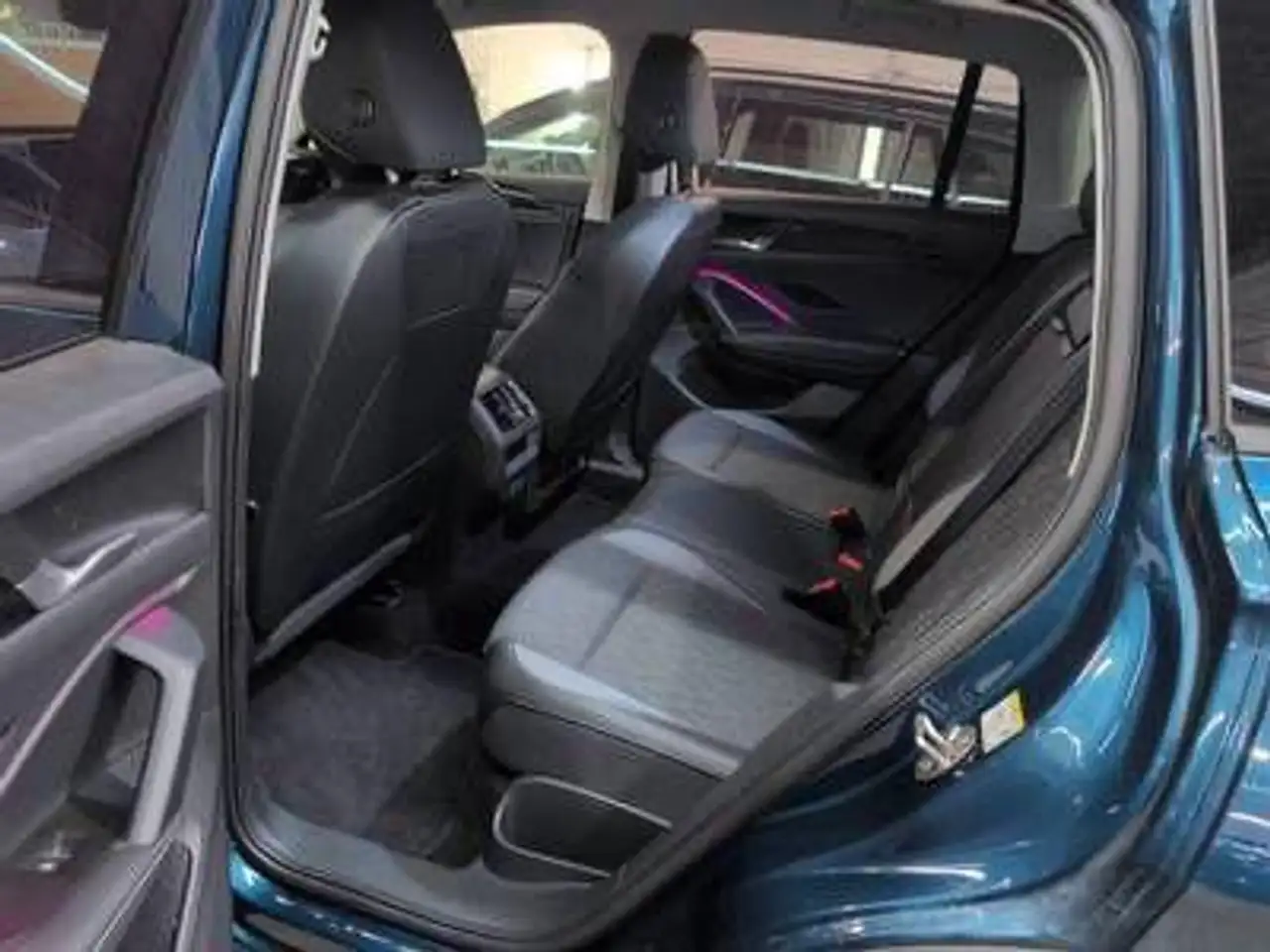Volkswagen Tiguan 1.5 eTSI DSG Edition Plus, IQ.Light, Cerchi18,, миниатюра 6