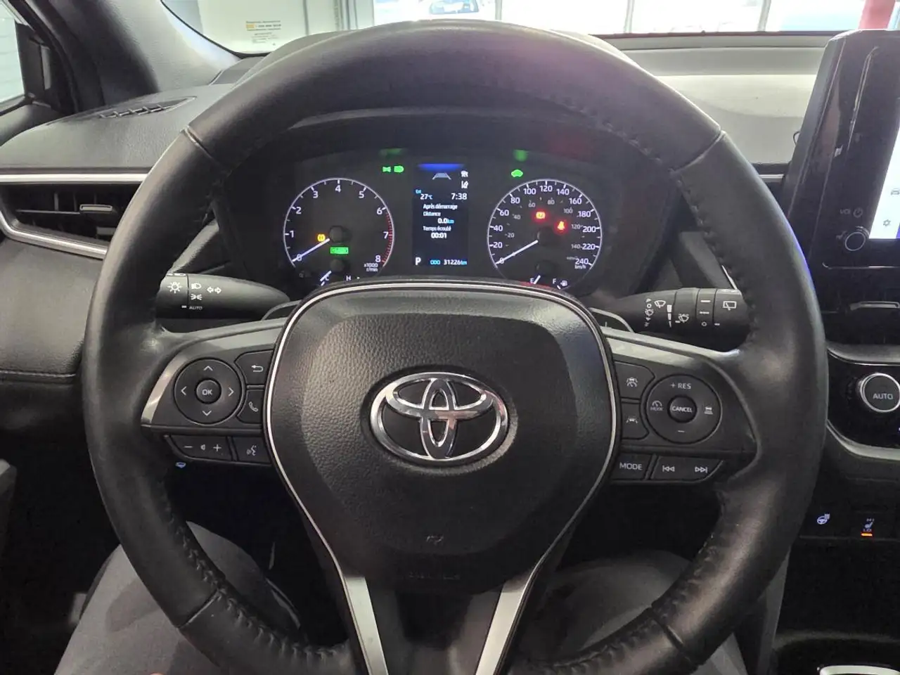 Toyota Corolla Cross photo Toyota Corolla Cross