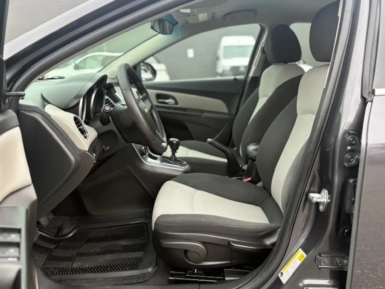 Chevrolet Cruze снимка Chevrolet Cruze
