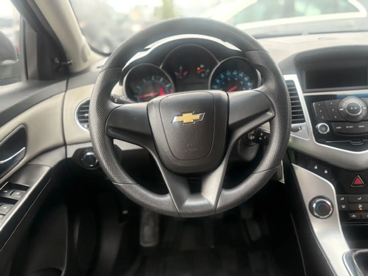 Chevrolet Cruze снимка Chevrolet Cruze