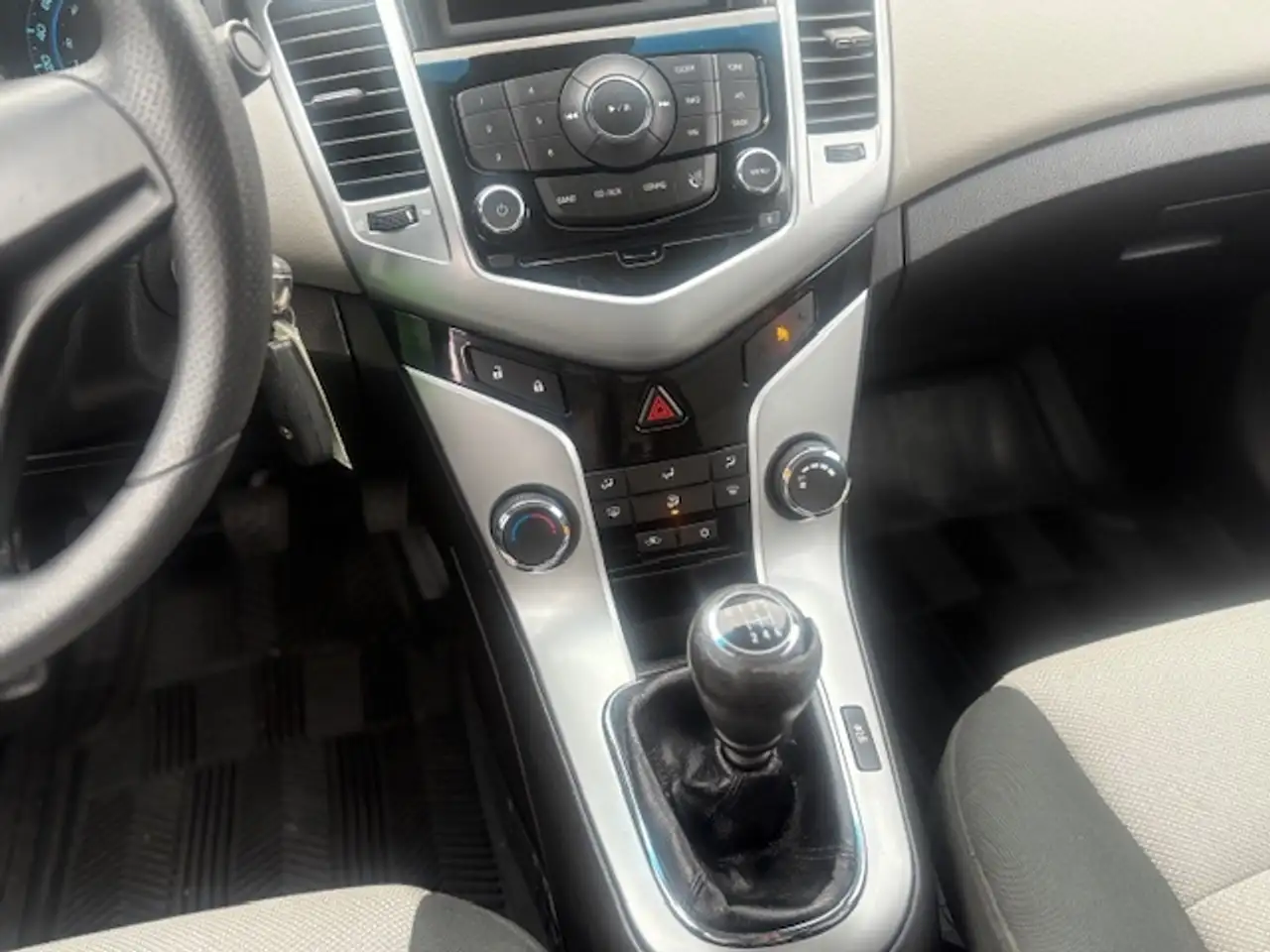 Chevrolet Cruze снимка Chevrolet Cruze