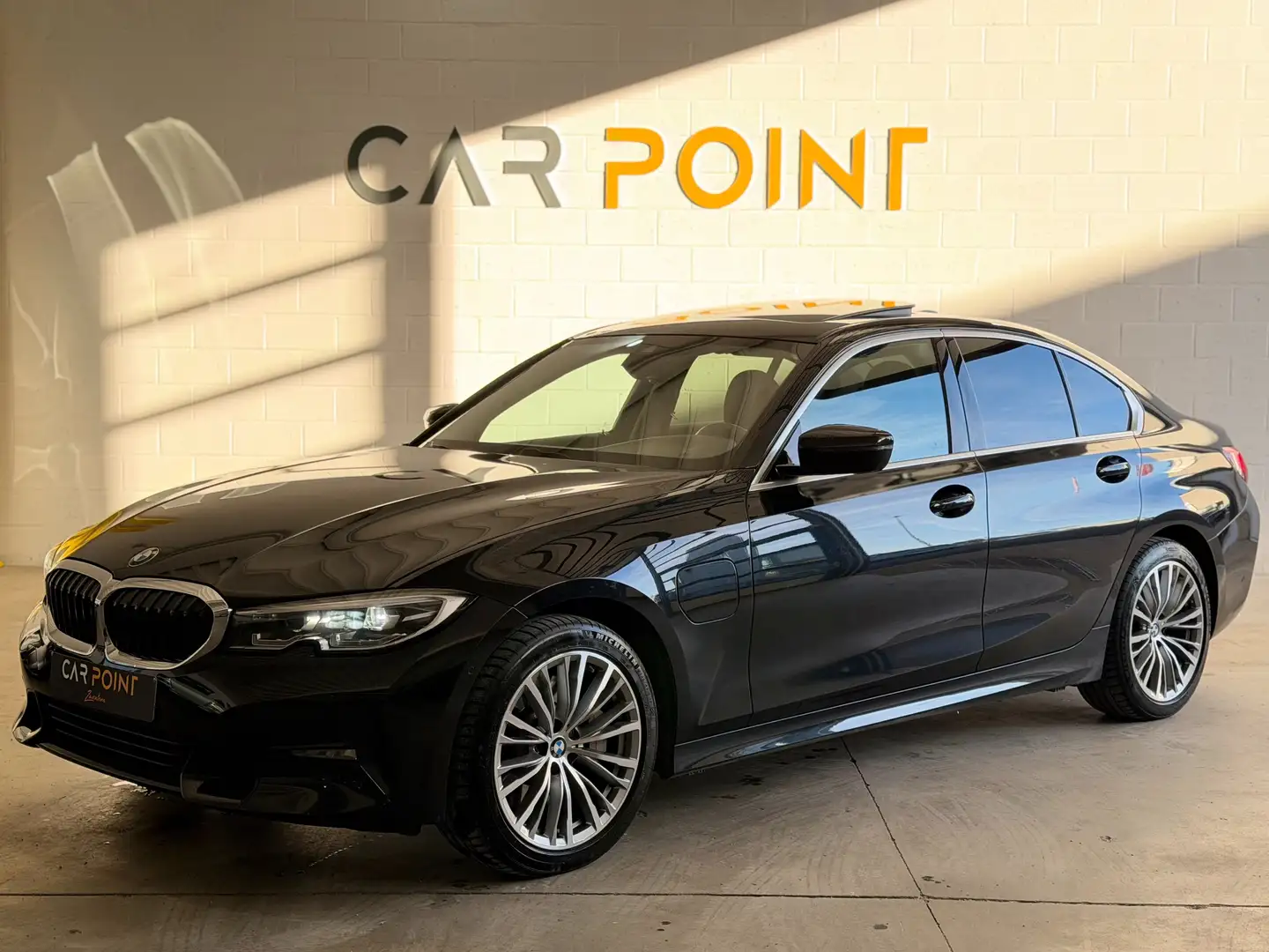 BMW 330 E 2.0 - CARPLAY - TOIT OUVRANT - GARANTIE 12 MOIS Schwarz - 1