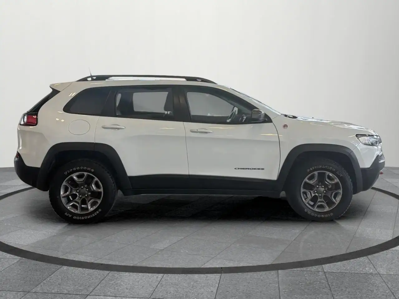 Jeep Cherokee photo Jeep Cherokee