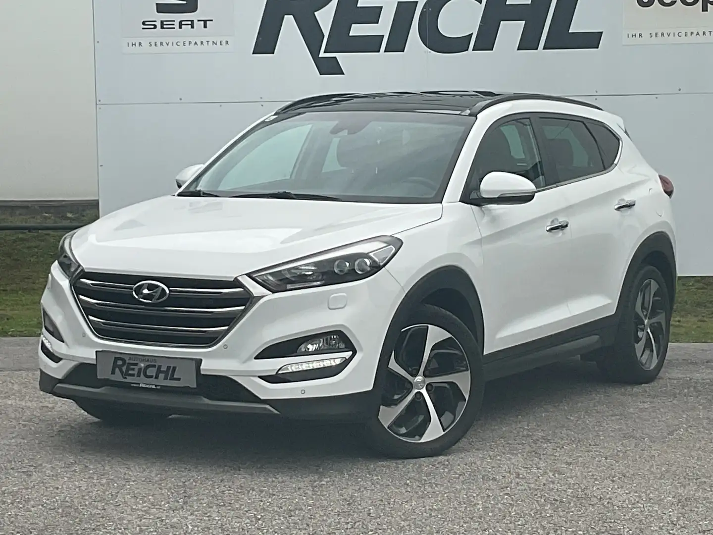 Hyundai TUCSON Platin 2,0 CRDi 4WD Aut. - Leder - Panorama - AHK Weiß - 2